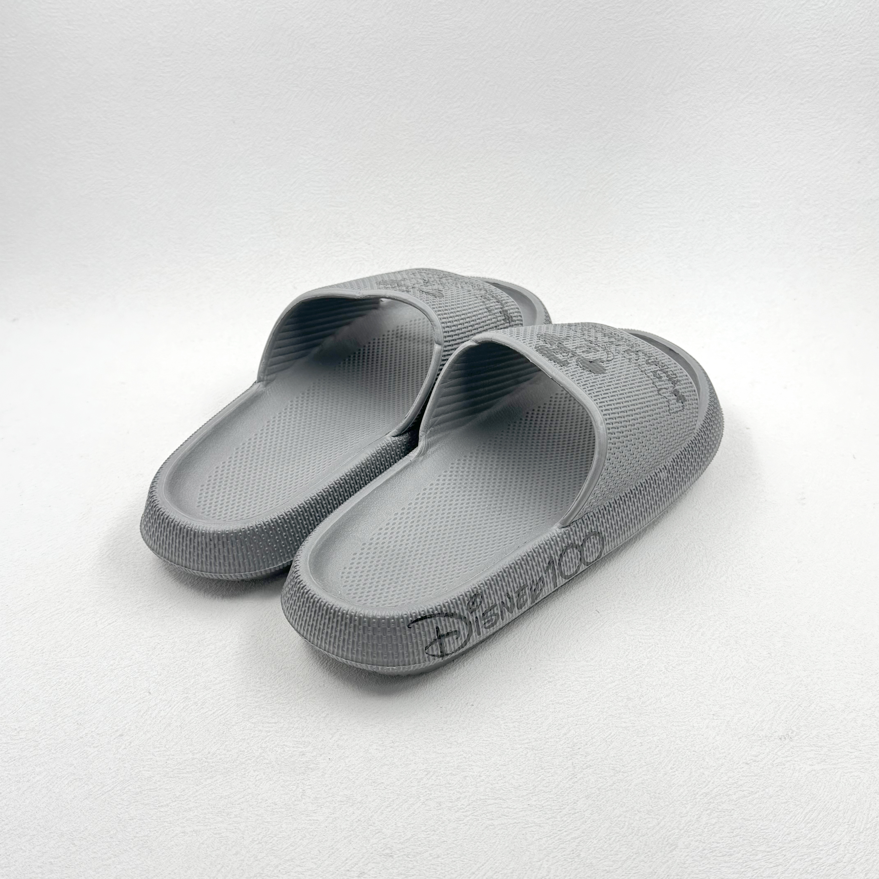 Micky Men Tlides elegantes para usar al aire libre y en casa 