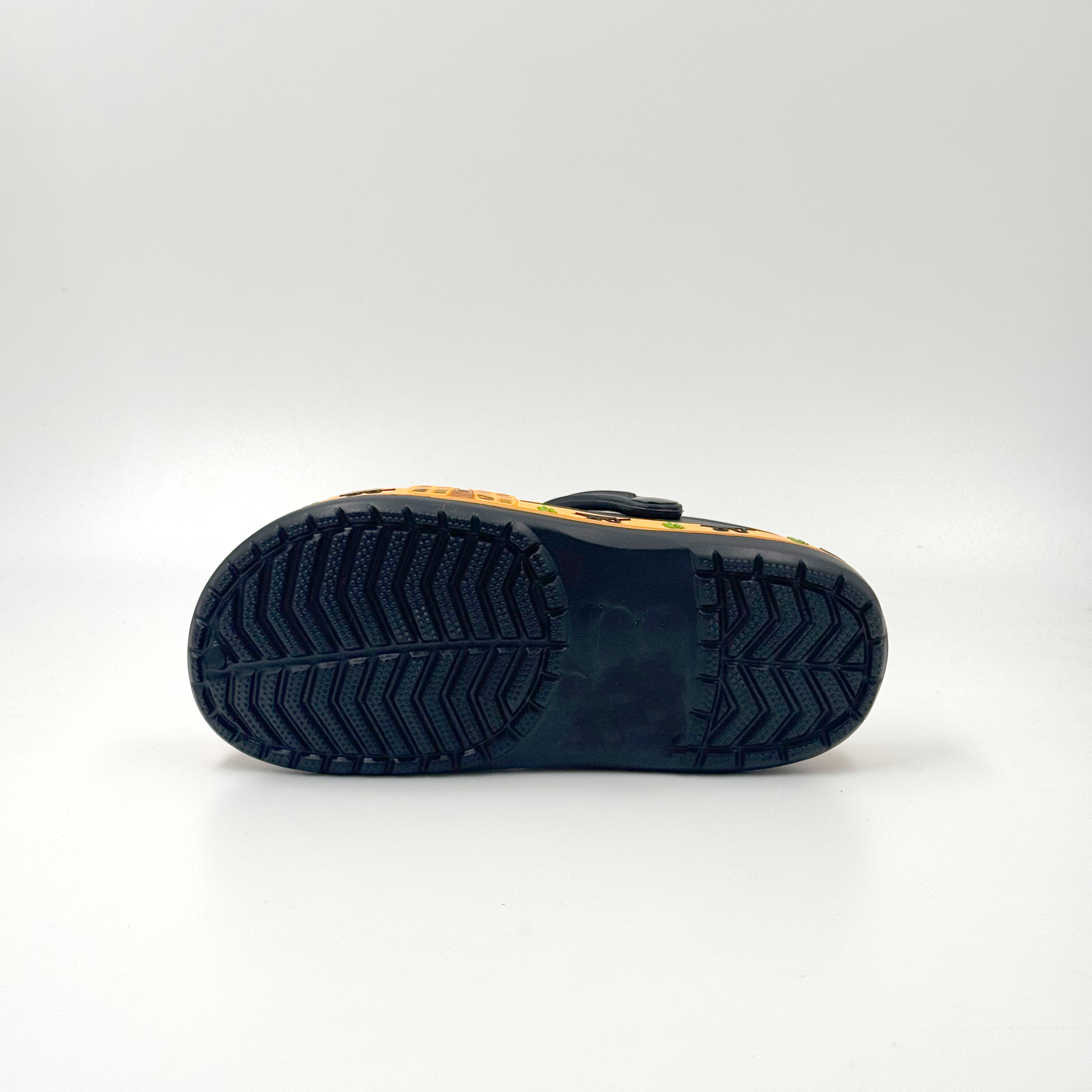 Zuecos negros Zuecos personalizados Zuecos deslizantes