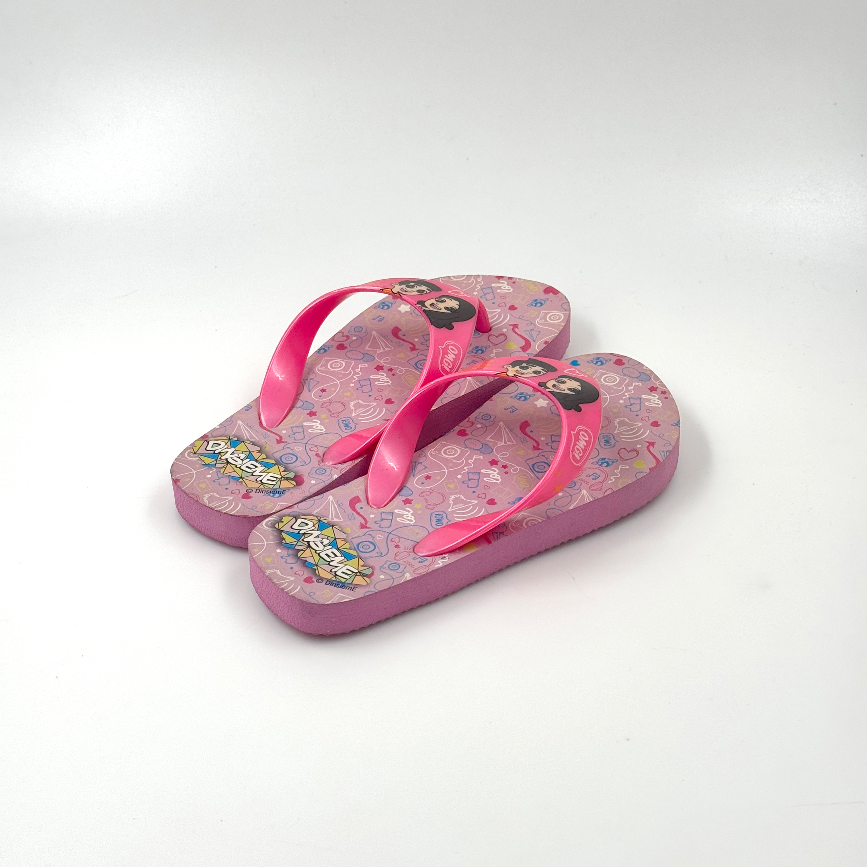 Chanclas rosas, zapatos para niña y niño, zapatos geniales para niña.