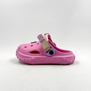 Moda de chicas Fushia obstruye con una elegante correa de espalda