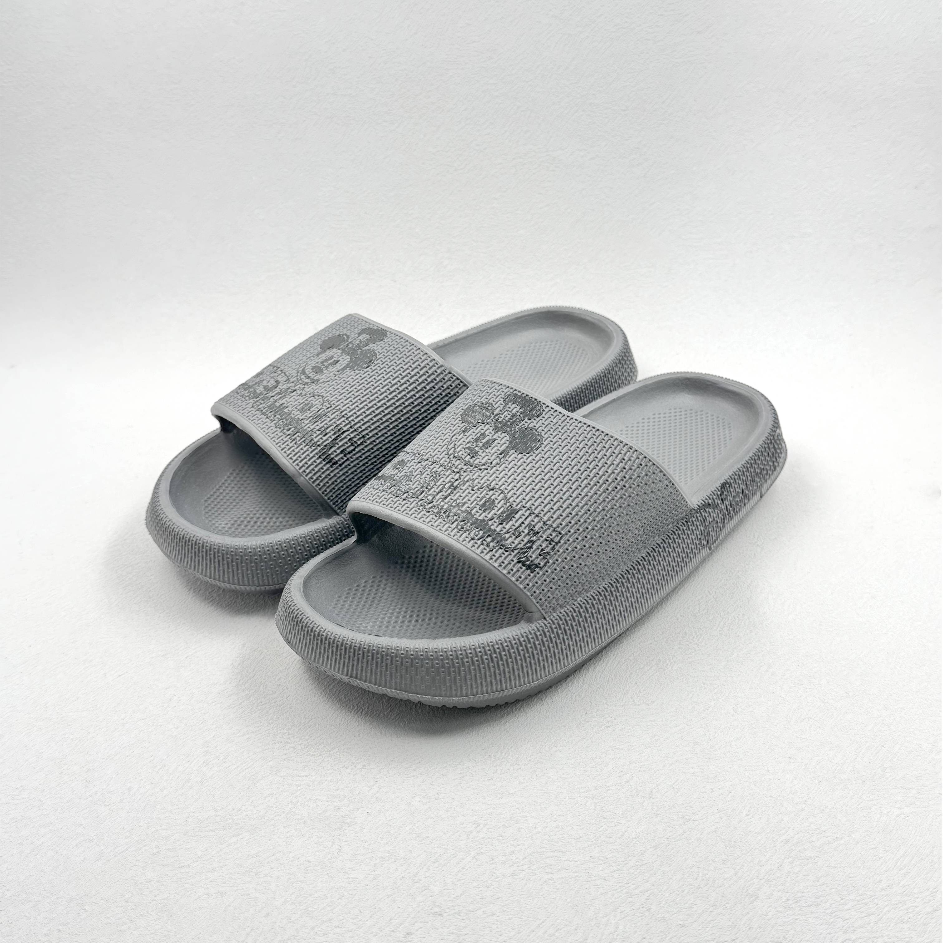 Micky Men Tlides elegantes para usar al aire libre y en casa 