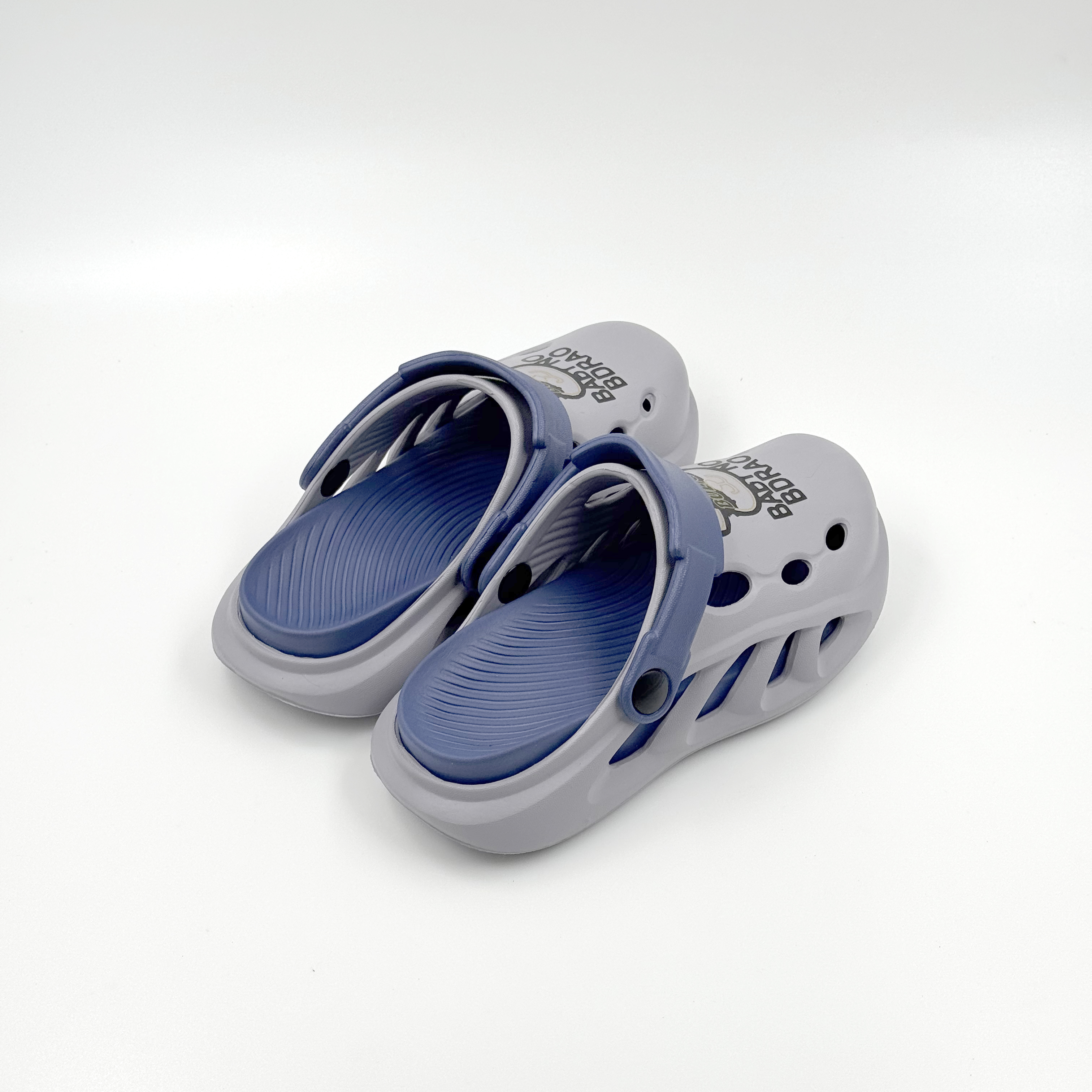 Niños zapatos de zuecos hechos a medida para niños