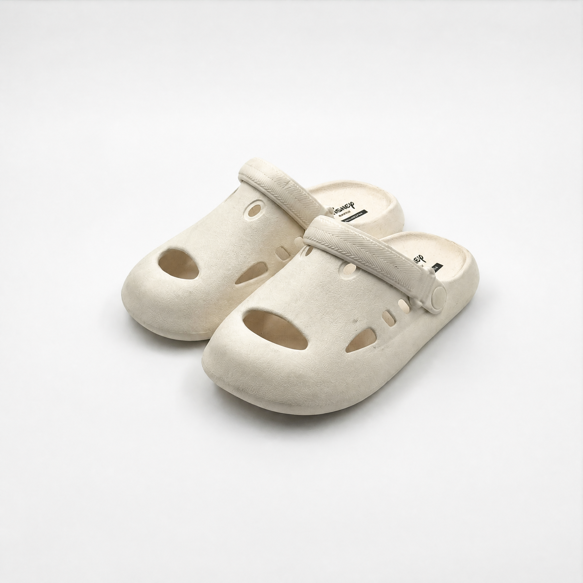 Zuecos minimalistas de EVA color blanco roto para niños de Bulk Zapatos de jardín ligeros