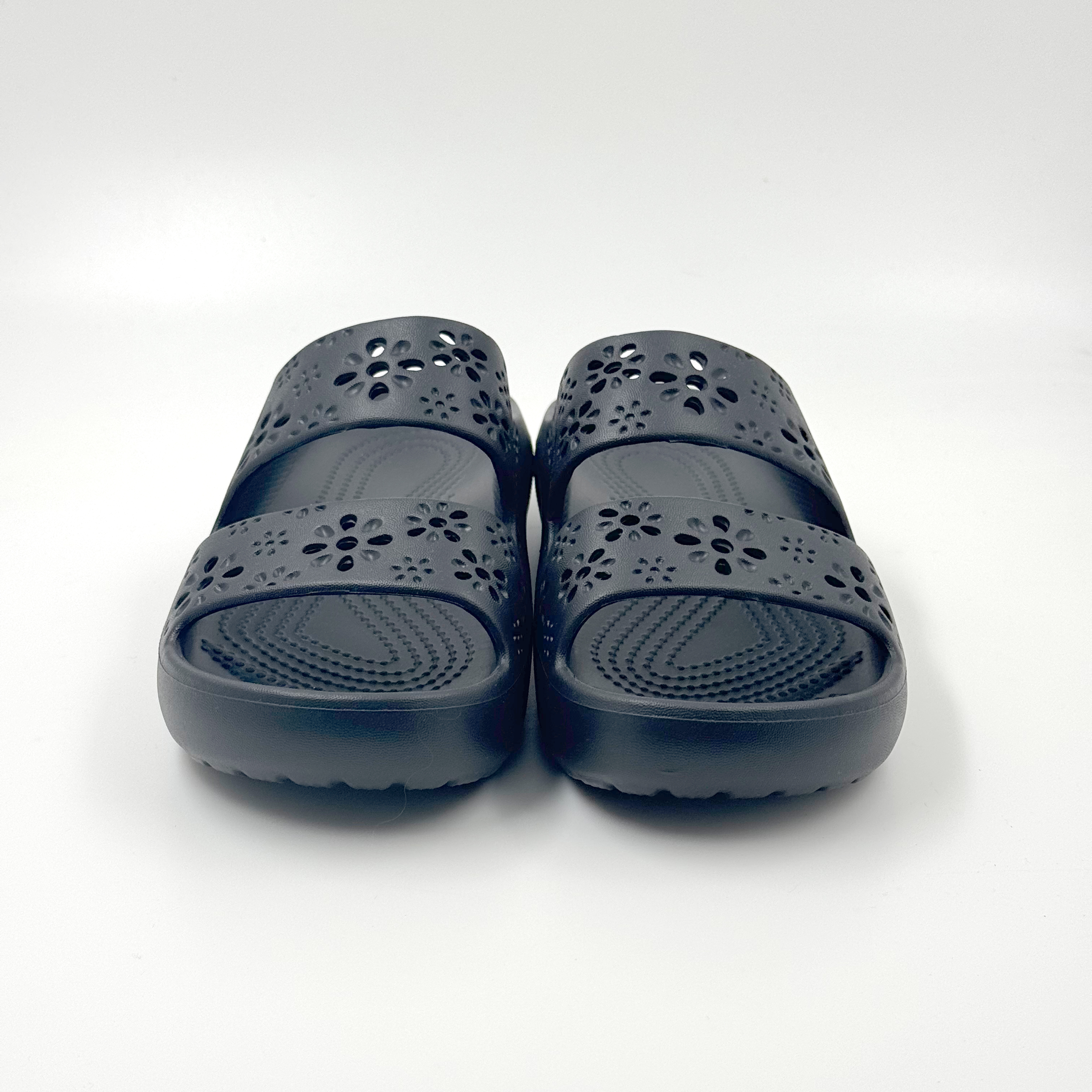 Zapatillas negras Zapatillas acogedoras Zapatillas de diseñador para mujer