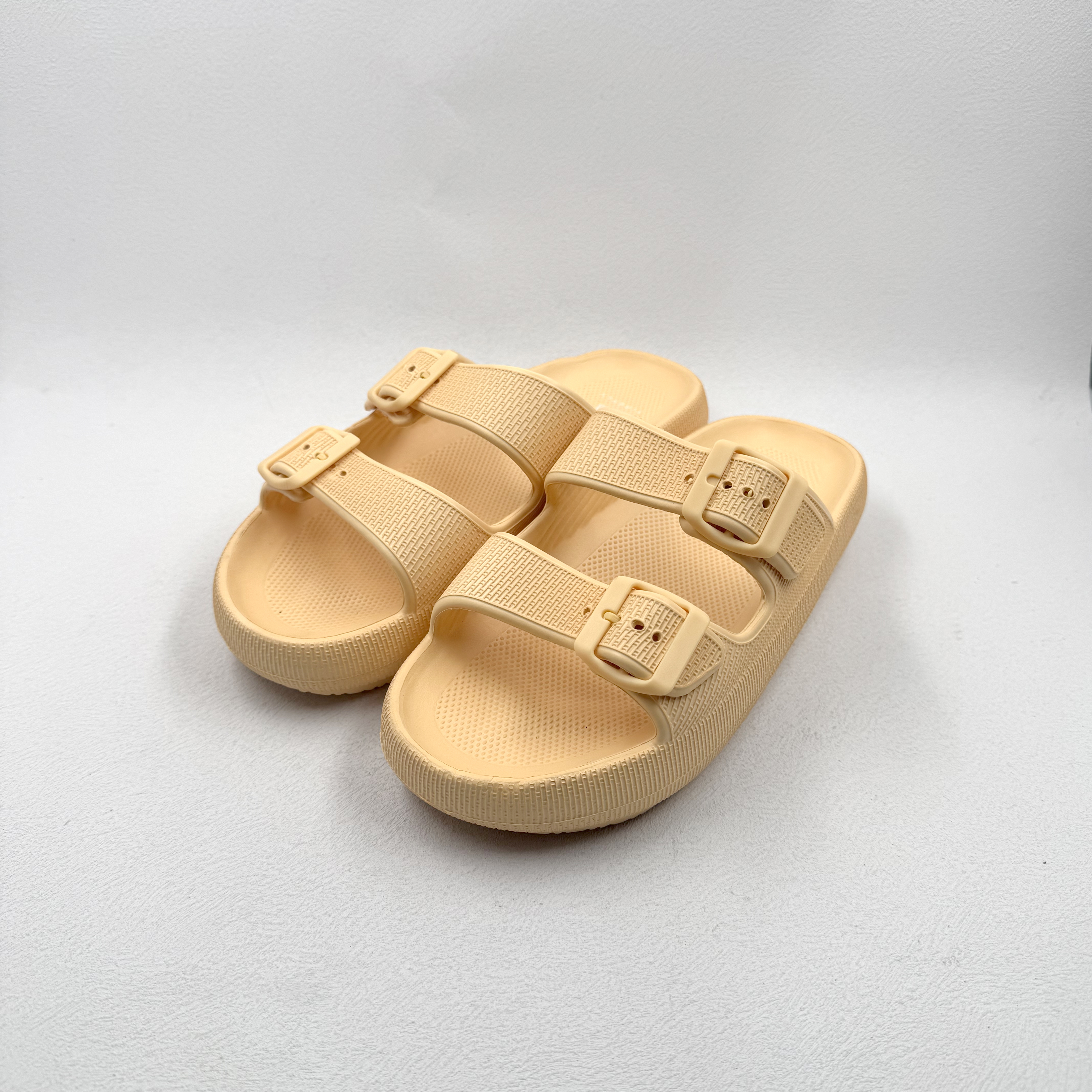Damas Sandalias de estilo amarillo de Birkenstock Eva con dos hebillas en la parte superior