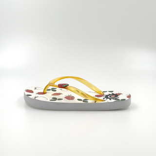 Niños Beach Anti Slip Flip Flop cómodos zapatos estampados de fresa 