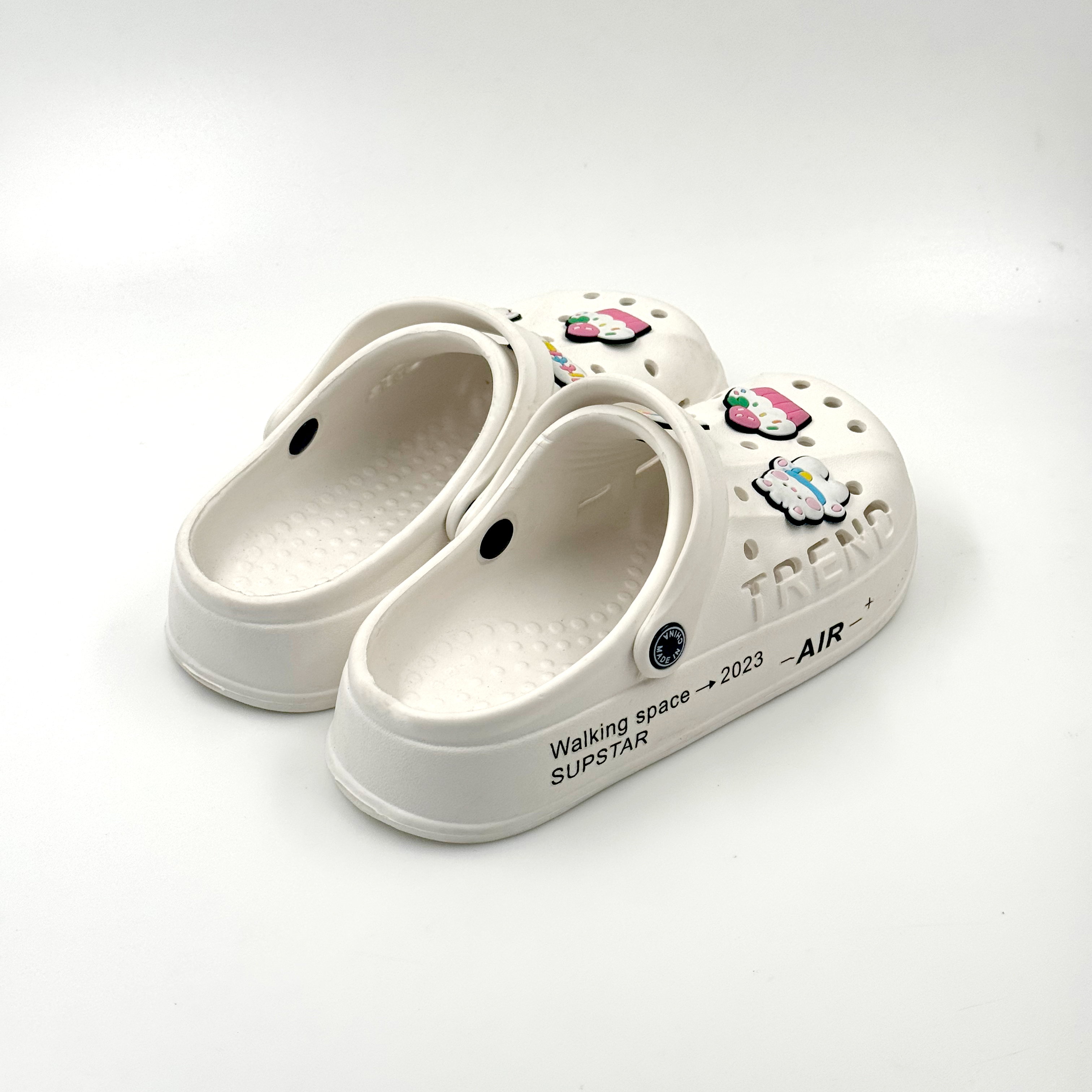 Zuecos de diseño Zuecos de goma Zuecos de verano