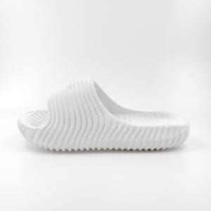 Slipper de diseñador de mujeres zapatillas de moda zapatillas populares 
