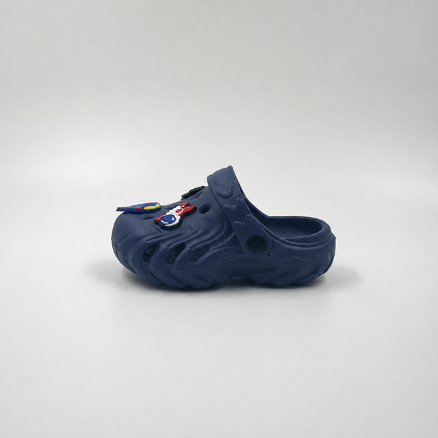 Zuecos con tema espacial azul marino para niños al por mayor Dijes de astronauta y cohetes