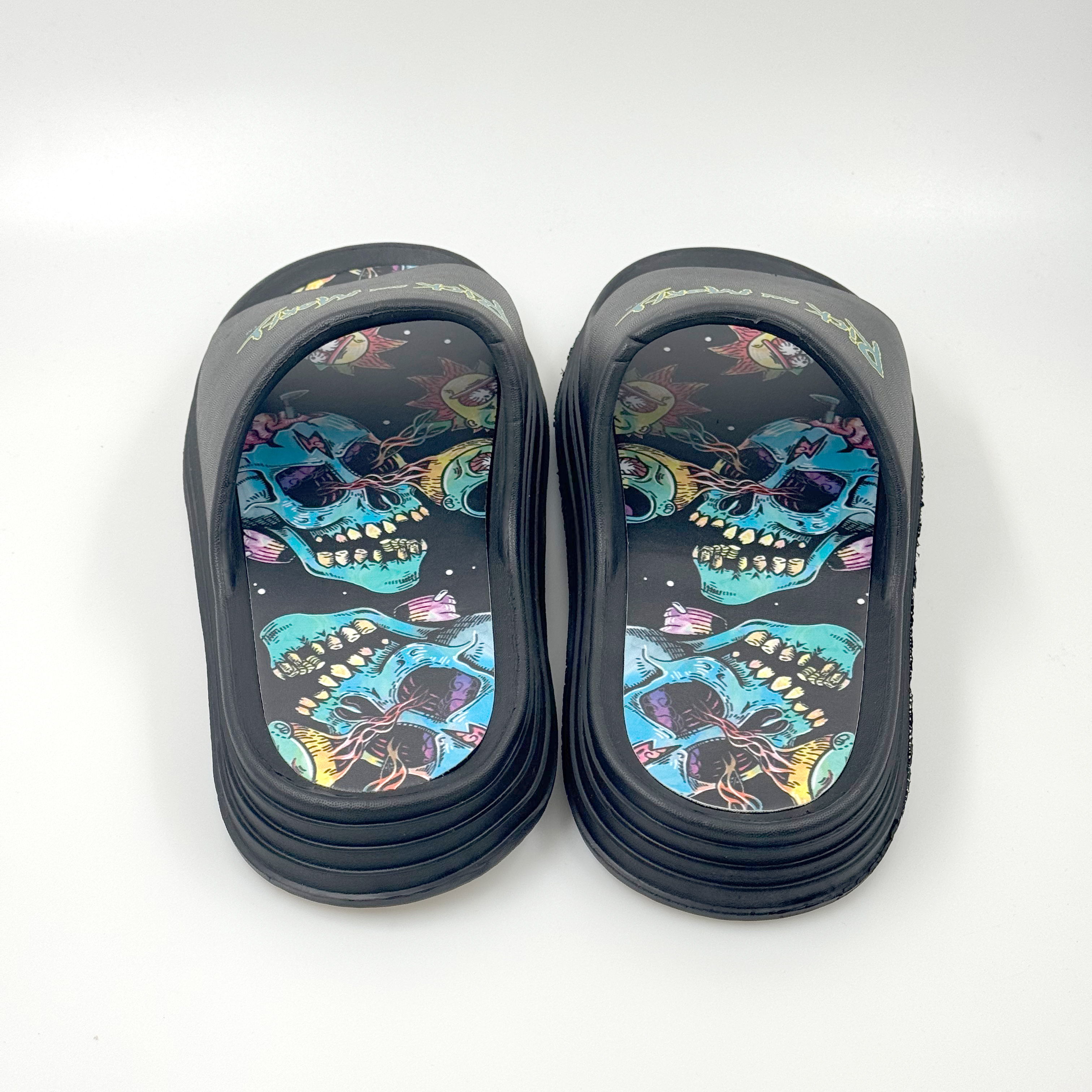 LAS MEJORES ZAPATILLAS DE CASA PARA HOMBRE DE DIBUJOS ANIMADOS 