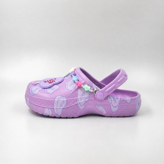 Zuecos con forma de corazón UR CUTE para niños a granel con dijes | Fábrica De Zapatos De Jardín Púrpuras Para Niñas al por mayor
