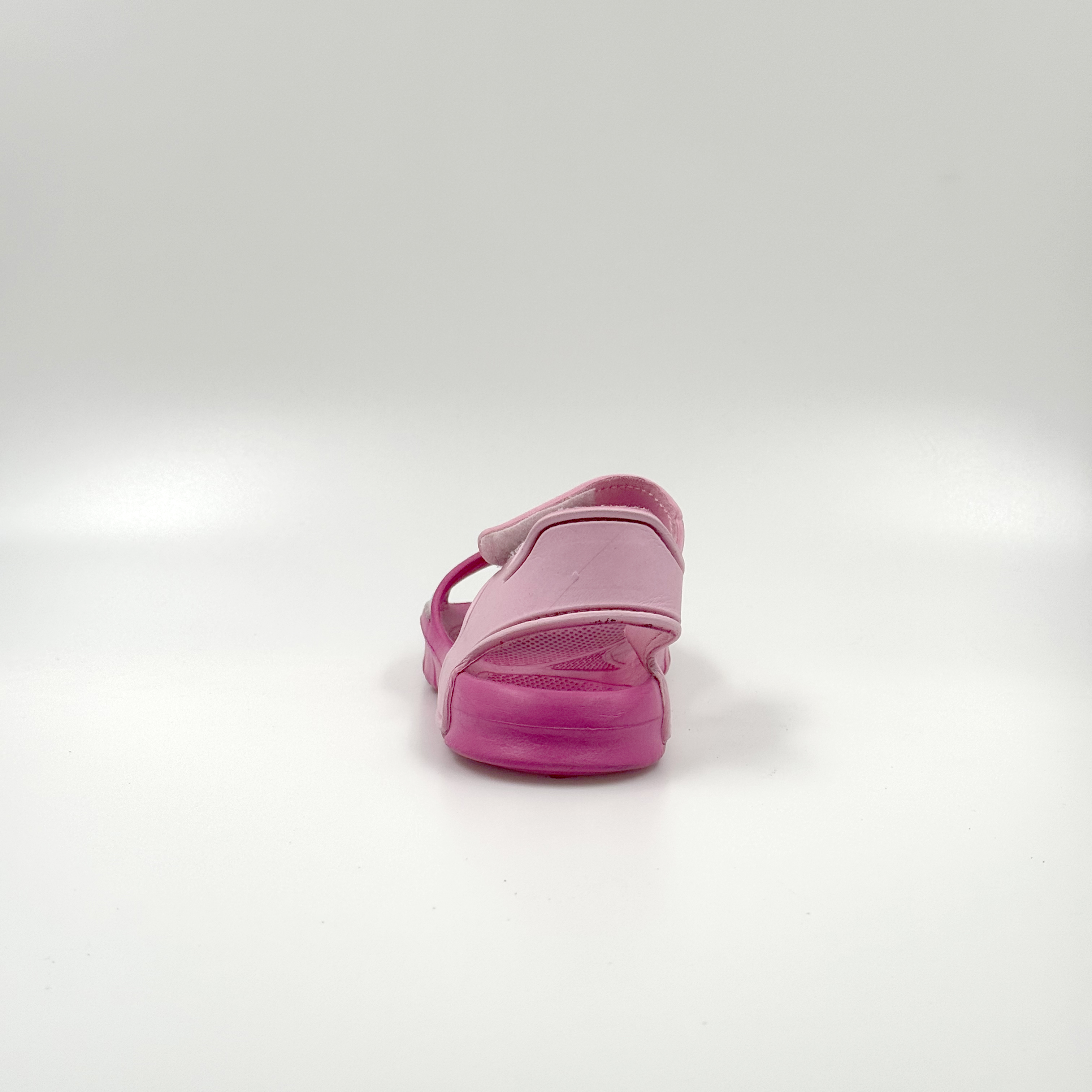 SANDALIAS COLOR ROSA SANDALIAS BESET DE DIBUJOS ANIMADOS 