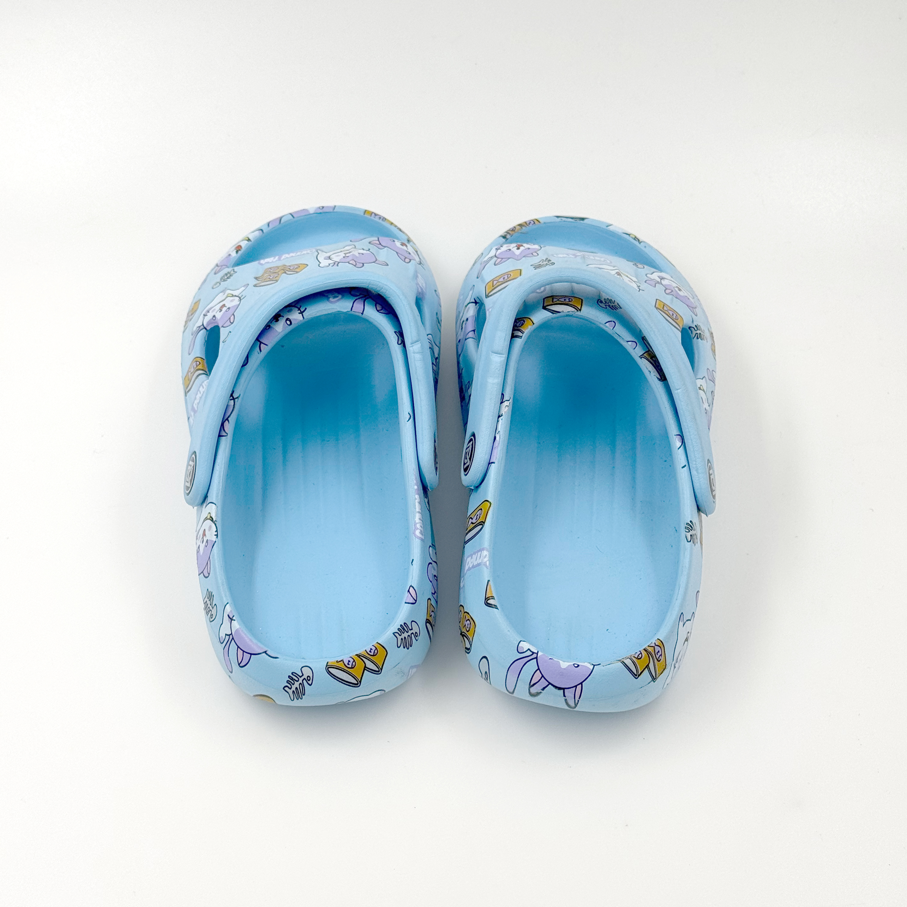 Las mejores zapatillas para niños. Zapatillas de dibujos animados. Las mejores zapatillas para niños.