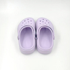 Venta al por mayor Zuecos de EVA lisos para niños | Zapatos de jardín ligeros para niños pequeños directo de fábrica