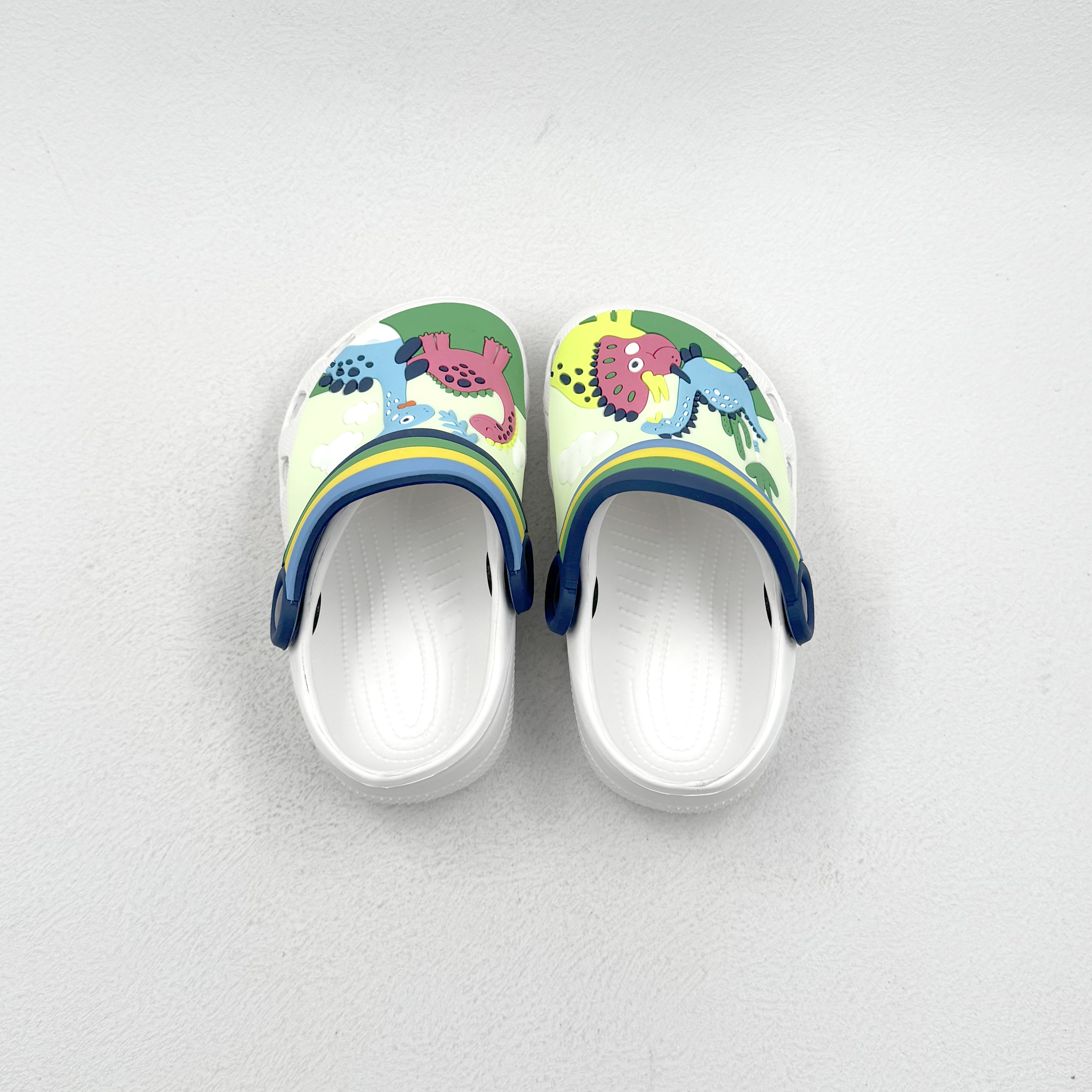 Kids Classic Grafic Dinosaur Eva Tublogs con correa de retroceso de Ranbow