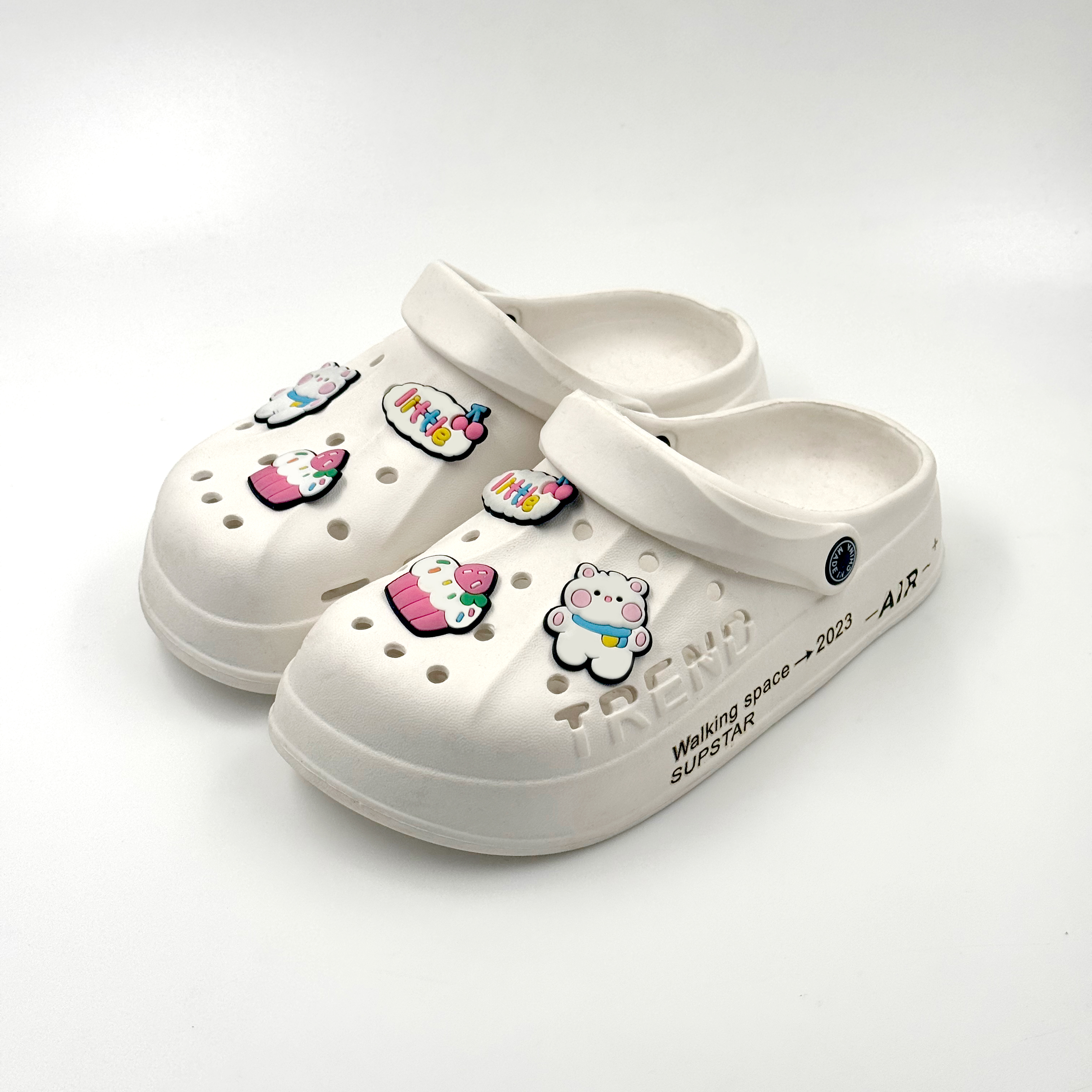 Zuecos de diseño Zuecos de goma Zuecos de verano