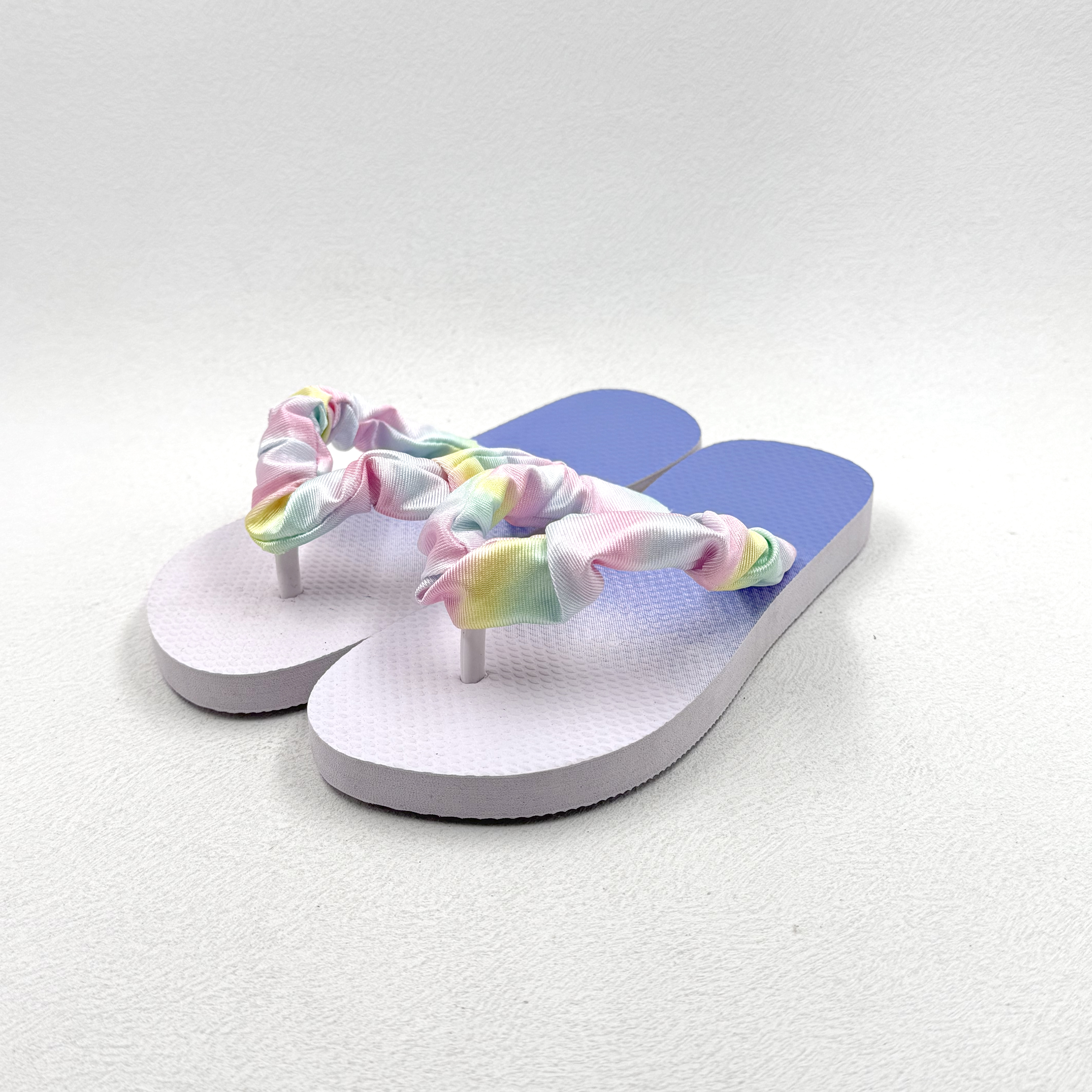 Chicas de moda Havaianas con chanclas 