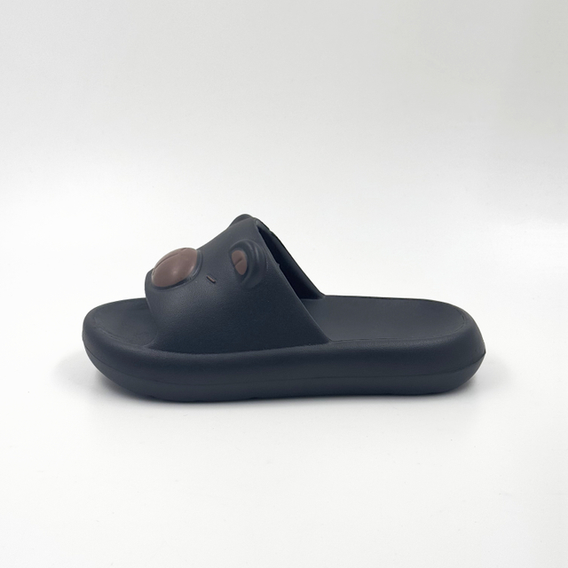 Zapatillas deslizantes de oso para niños Diapositivas de animales de dibujos animados negros al por mayor