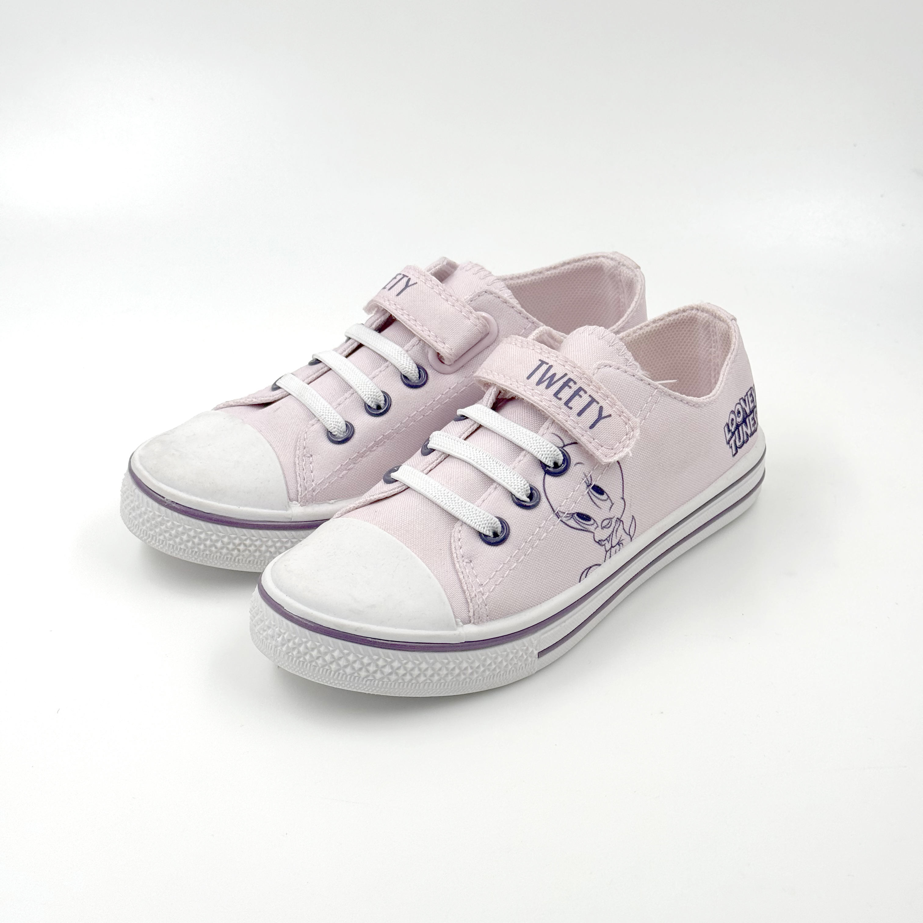 Zapatillas rosas Lindas zapatillas para combinar con vestidos