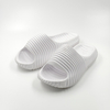Slipper de diseñador de mujeres zapatillas de moda zapatillas populares 